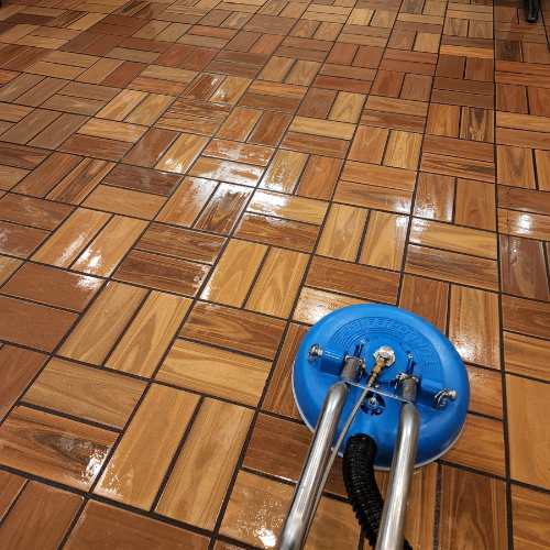 commercial tile and grout cleaning in restaurant dining room