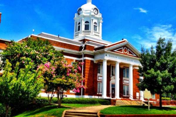 court house scene for the city of winder ga